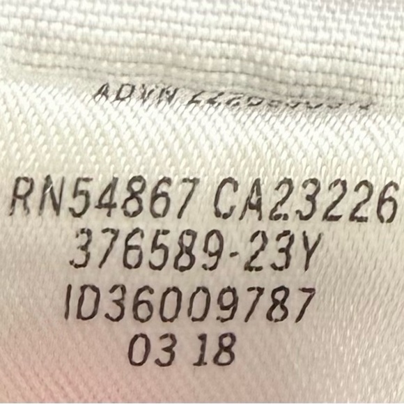 PINK Victoria’s Secret High Rise Destroyed Cut Off Jean Shorts Size 2 - Picture 9 of 9